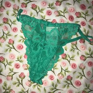 PINK v-string